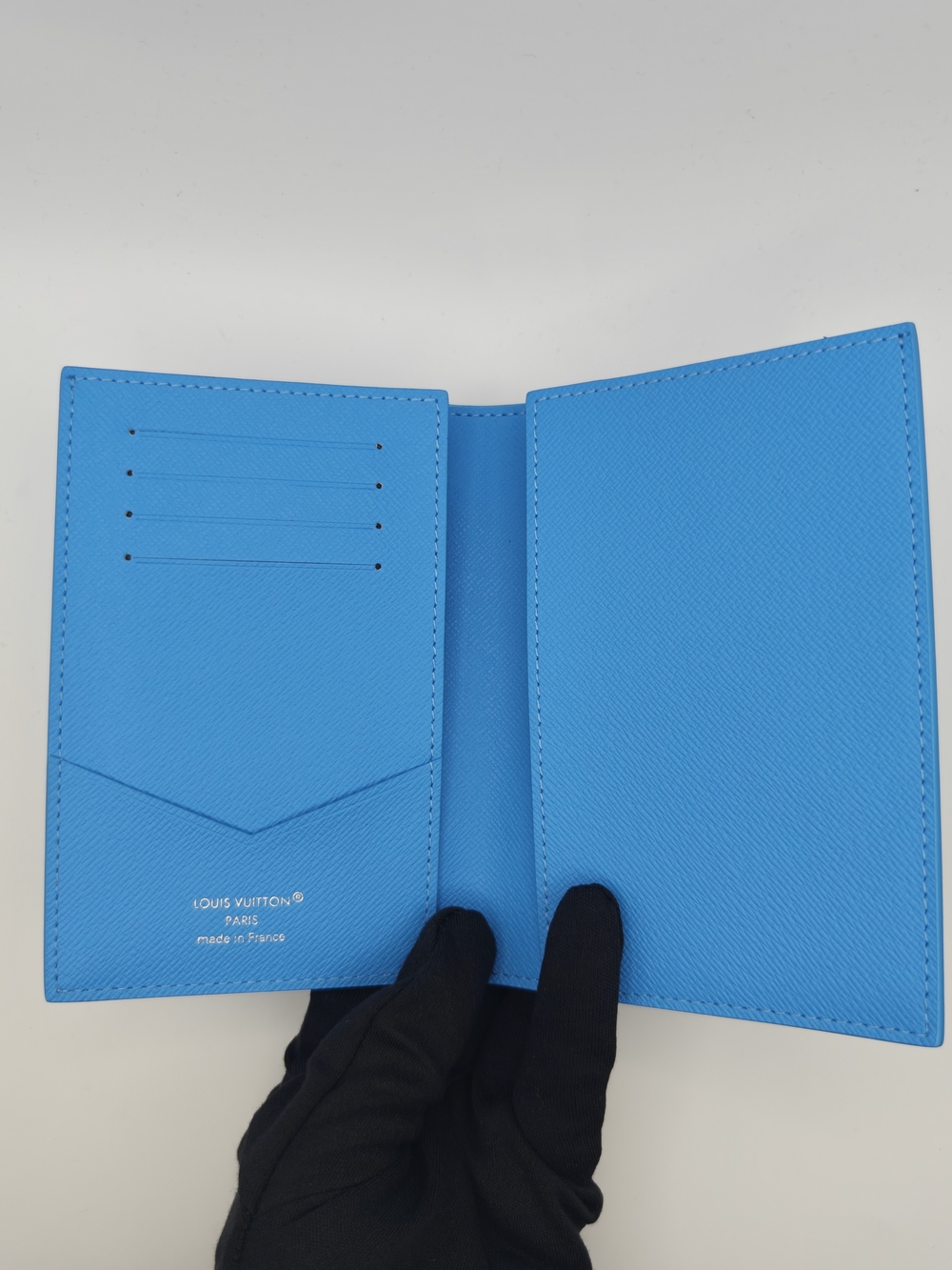 Louis Vuitton Blue Monogram Passport Cover - Picture 4 of 4